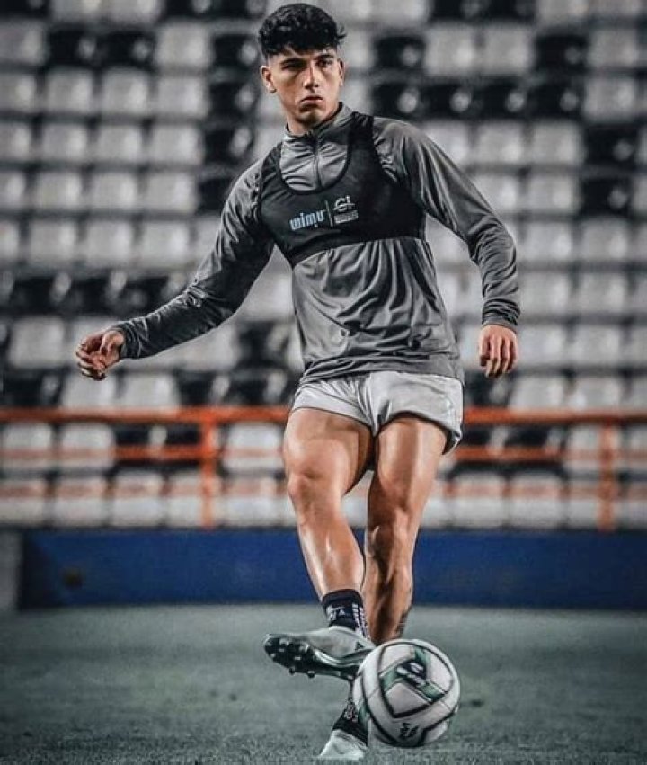 Kevin Alvarez Bio, Age, Height, Wife, Parents, Net worth