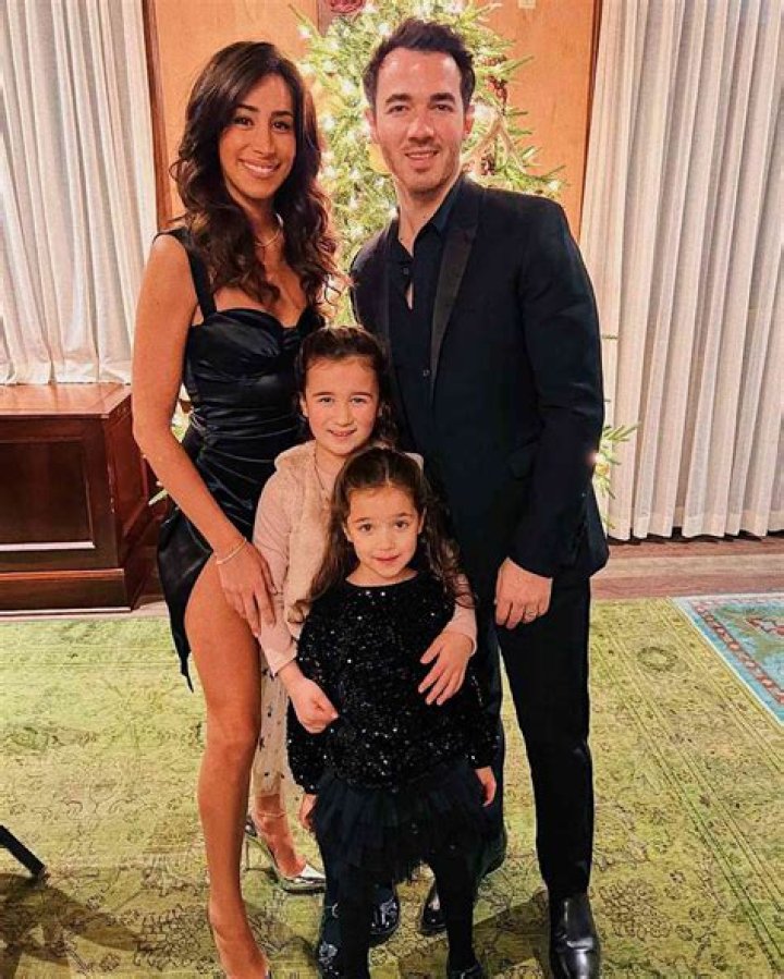 Kevin Jonas Parents: Meet Denise and Paul Kevin Jonas Sr.