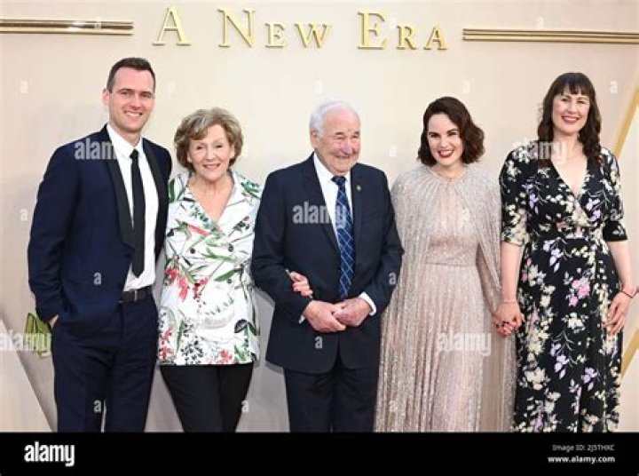 Michelle Dockery Bio, Parents, Husband, Children, Siblings, Net Worth