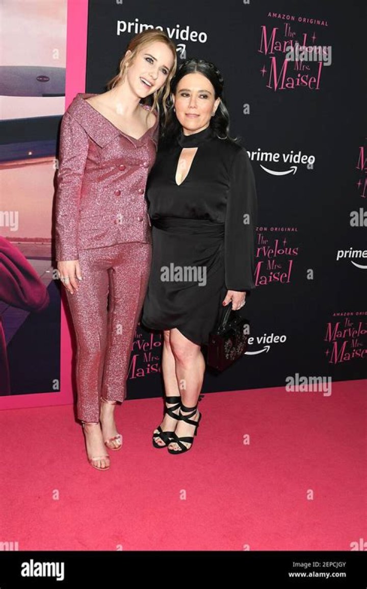 Unveiling The Secrets Of Alex Borstein's Remarkable Weight Loss Journey
