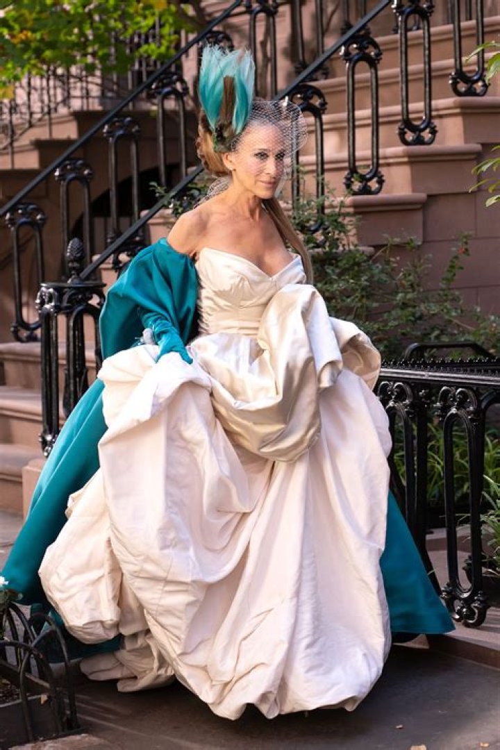 Unveiling The Secrets Of Amy Rutberg's Iconic Wedding Dress